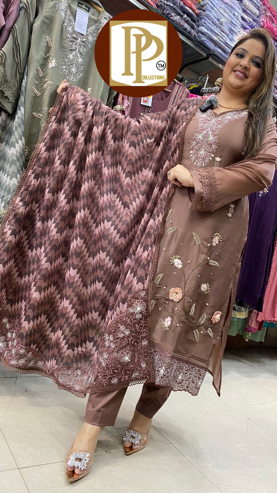 JE1433 – PP Collections